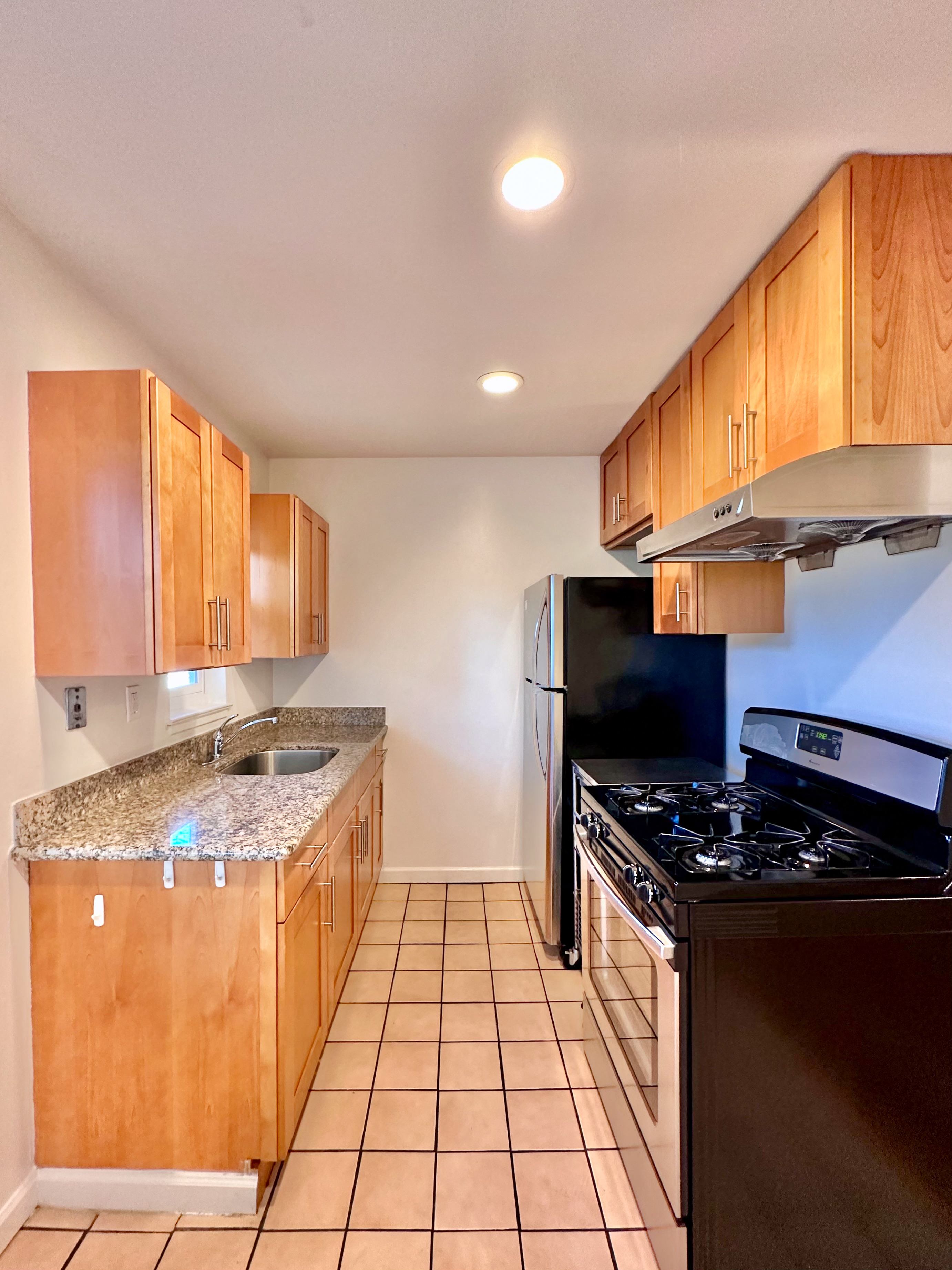 1BR/1BA Apartment on Hess Road · Redwood City photo 3